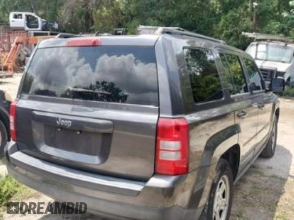 2015 Jeep Patriot Sport with VIN 1C4NJPBB9FD118169, listed as a Copart auction lot 55759395 with 197,648 mi miles and Clean Title. Bid and sale history available at DreamBid. Image 3.