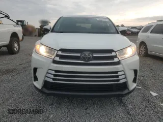 2018 Toyota Highlander LE with VIN 5TDZARFH0JS039501, listed as a Copart auction lot 59581135 with 103,389 mi miles and Salvage title. Bid and sale history available at DreamBid. Image 5.