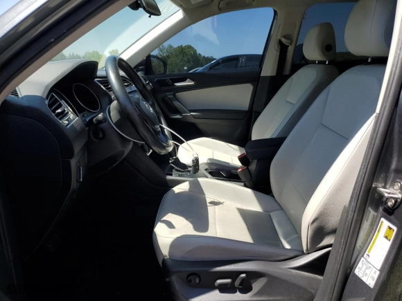 2018 Volkswagen Tiguan SEL with VIN 3VV3B7AX0JM213607, listed as a Copart auction lot 47519375 with 73,925 mi miles and Salvage Title. Bid and sale history available at carsss.com. Image 7.