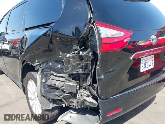 2017 Toyota Sienna XLE Auto Access Seat with VIN 5TDYZ3DC6HS850223, listed as a IAAI auction lot 41958525 with 46,261 mi miles and . Bid and sale history available at DreamBid. Image 6.