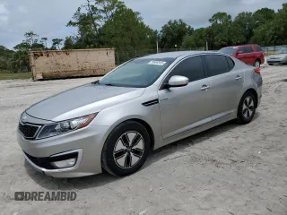 2013 Kia Optima LX z VIN KNAGM4AD3D5040185, wystawiony jako Copart lot #59666845 z przebiegiem 189 531 mil mil oraz Czysty tytuł • Clean title. Historia ofert i sprzedaży dostępna na DreamBid. Obrazek 1.