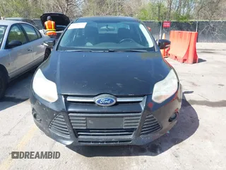 2014 Ford Focus SE with VIN 1FADP3F26EL223601, listed as a IAAI auction lot 41930554 with 190,275 mi miles. Bid and sale history available at carsss.com. Image 6.
