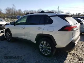 2019 Toyota RAV4 Limited with VIN JTMN1RFV0KD014972, listed as a Copart auction lot 47058435 with 135,395 mi miles and Salvage Title. Bid and sale history available at carsss.com. Image 2.
