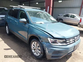 2019 Volkswagen Tiguan S z VIN 3VV0B7AX2KM118969, wystawiony jako IAAI lot #42148251 z przebiegiem 70 888 mil mil oraz . Historia ofert i sprzedaży dostępna na DreamBid. Obrazek 6.