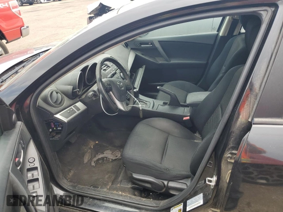 2013 Mazda 3 i Touring z VIN JM1BL1L77D1727442, wystawiony jako Copart lot #60340475 z przebiegiem 108 302 mil mil oraz Czysty tytuł • Clean title. Historia ofert i sprzedaży dostępna na DreamBid. Obrazek 7.