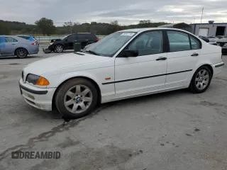 1999 BMW 3 Series 323i with VIN WBAAM3333XKC59029, listed as a Copart auction lot 76257774 with 301,189 mi miles and Salvage Title. Bid and sale history available at carsss.com. Image 1.