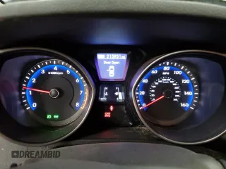 2013 Hyundai Elantra GT with VIN KMHD35LE7DU040910, listed as a Copart auction lot 80772684 with 215,931 mi miles and Salvage Title. Bid and sale history available at carsss.com. Image 9.