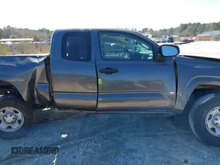 2022 Toyota Tacoma SR с VIN 3TYRX5GN8NT052454, выставлен на аукционе IAAI как лот 41790801 с пробегом Не указан миль и . История ставок и продаж доступна на DreamBid. Изображение 13.