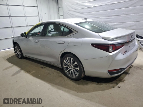 2021 Lexus ES 250 with VIN 58AD11D13MU005655, listed as a Copart auction lot 52137355 with 32,107 mi miles and Salvage title. Bid and sale history available at DreamBid. Image 2.
