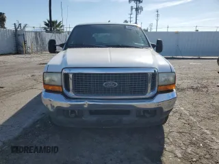 2000 Ford Excursion Special Serv z VIN 1FMNU40LXYEA64231, wystawiony jako Copart lot #50645995 z przebiegiem 218 047 mil mil oraz Czysty tytuł • Clean title. Historia ofert i sprzedaży dostępna na DreamBid. Obrazek 5.