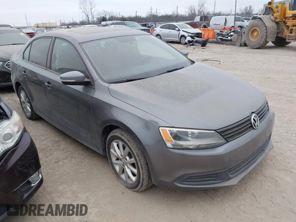 2011 Volkswagen Jetta Sedan SE w/Convenience & Sunroof with VIN 3VWDX7AJ8BM306437, listed as a IAAI auction lot 41714664 with 234,948 mi miles. Bid and sale history available at carsss.com. Image 1.