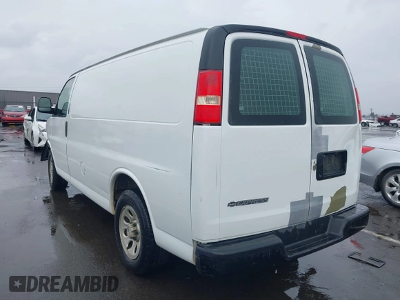 2009 Chevrolet Express Cargo z VIN 1GCFG15X991102230, wystawiony jako IAAI lot #41517800 z przebiegiem 291 167 mil mil oraz . Historia ofert i sprzedaży dostępna na DreamBid. Obrazek 3.