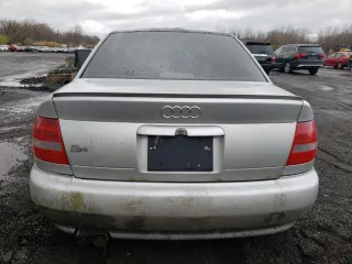 2000 Audi S4 z VIN WAUDD68D8YA106182, wystawiony jako Copart lot #52191385 z przebiegiem Nie podano mil oraz Tytuł czysty. Historia ofert i sprzedaży dostępna na DreamBid. Obrazek 6.