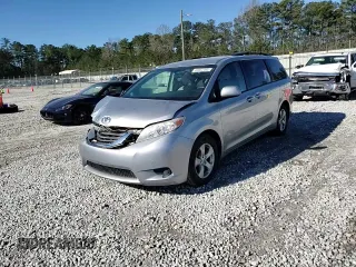2017 Toyota Sienna LE Auto Access Seat с VIN 5TDKZ3DC1HS768261, выставлен на аукционе Copart как лот 49457495 с пробегом 154 535 миль миль и Списание • Salvage title. История ставок и продаж доступна на DreamBid. Изображение 14.