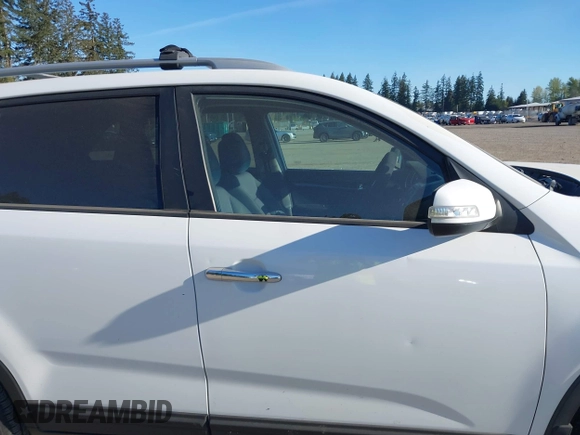 2013 Kia Sorento LX with VIN 5XYKT3A60DG349289, listed as a IAAI auction lot 42063515 with 138,676 mi miles and . Bid and sale history available at carsss.com. Image 14.