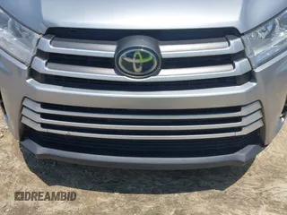 2019 Toyota Highlander LE with VIN 5TDZARFH0KS061239, listed as a IAAI auction lot 42601981 with 216,288 mi miles and . Bid and sale history available at DreamBid. Image 17.