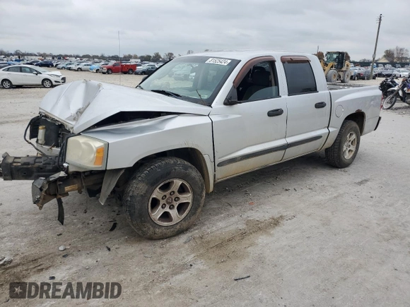 2007 Dodge Dakota SLT with VIN 1D7HW48N27S209754, listed as a Copart auction lot 81525424 with 217,221 mi miles and Salvage Title. Bid and sale history available at carsss.com. Image 1.