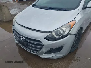 2016 Hyundai Elantra z VIN KMHD35LH7GU323094, wystawiony jako IAAI lot #42425725 z przebiegiem Nie podano mil oraz . Historia ofert i sprzedaży dostępna na DreamBid. Obrazek 6.