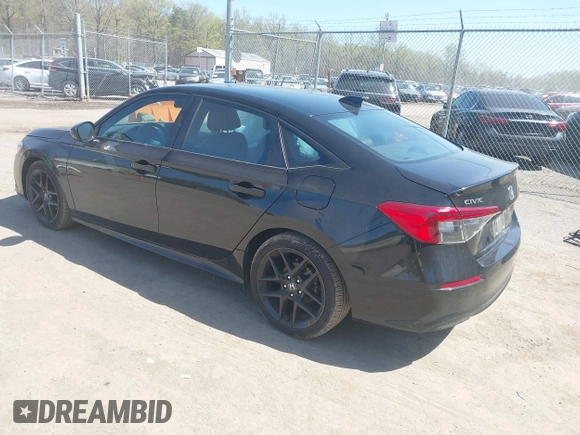 2024 Honda Civic Sport z VIN 2HGFE2F58RH505580, wystawiony jako IAAI lot #41996669 z przebiegiem 17 450 mil mil oraz . Historia ofert i sprzedaży dostępna na DreamBid. Obrazek 3.