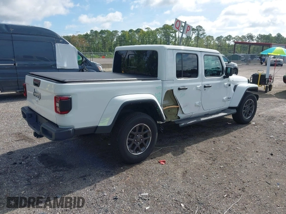 2021 Jeep Gladiator Overland z VIN 1C6HJTFG3ML584038, wystawiony jako IAAI lot #42634959 z przebiegiem 21 843 mil mil oraz . Historia ofert i sprzedaży dostępna na DreamBid. Obrazek 4.