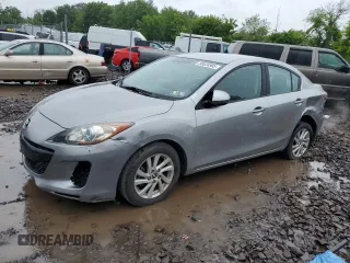 2013 Mazda 3 i Touring z VIN JM1BL1VP1D1781686, wystawiony jako Copart lot #58534905 z przebiegiem 93 737 mil mil oraz Szkoda całkowita • Salvage title. Historia ofert i sprzedaży dostępna na DreamBid. Obrazek 1.