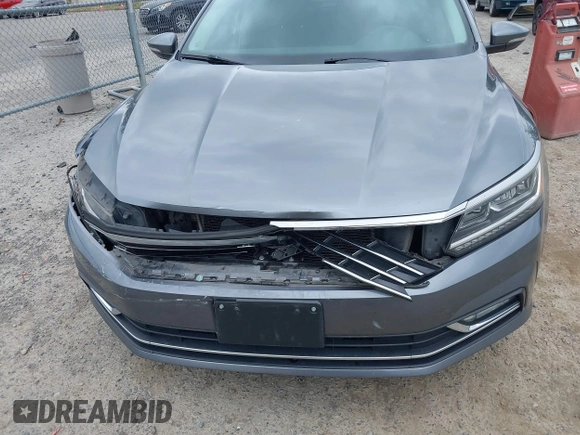 2017 Volkswagen Passat SE with VIN 1VWBT7A30HC037641, listed as a IAAI auction lot 42561616 with 119,614 mi miles and . Bid and sale history available at DreamBid. Image 21.