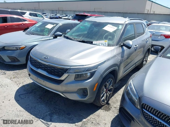 2021 Kia Seltos S with VIN KNDEUCA2XM7100003, listed as a IAAI auction lot 41730592 with 71,791 mi miles. Bid and sale history available at carsss.com. Image 2.