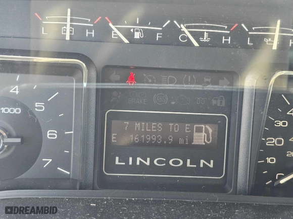 2009 Lincoln Navigator with VIN 5LMFU28599EJ00293, listed as a Copart auction lot 44081555 with 161,993 mi miles and Clean Title. Bid and sale history available at carsss.com. Image 8.