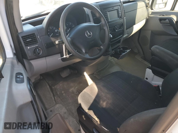 2016 Mercedes-Benz Sprinter Cargo with VIN WD3PE7DD8GP279862, listed as a Copart auction lot 45081325 with 220,116 mi miles and Clean Title. Bid and sale history available at carsss.com. Image 8.
