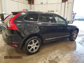 2015 Volvo XC60 z VIN YV4902RD7F2596257, wystawiony jako Copart lot #80564274 z przebiegiem 89 710 mil mil oraz Nie do naprawy • Non repairable. Historia ofert i sprzedaży dostępna na DreamBid. Obrazek 3.