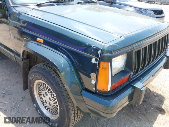 1995 Jeep Cherokee with VIN 1J4FN78S1SL640692, listed as a IAAI auction lot 42577079 with 232,087 mi miles and . Bid and sale history available at DreamBid. Image 6.