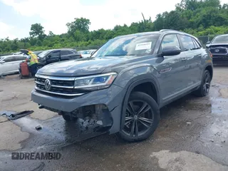 2021 Volkswagen Atlas SE with VIN 1V2PE2CA2MC207444, listed as a IAAI auction lot 42268653 with 70,202 mi miles and . Bid and sale history available at DreamBid. Image 17.