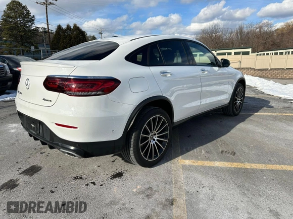 2021 Mercedes-Benz GLC with VIN W1N0J8EB0MF941241, listed as a Copart auction lot 89323765 with 59,133 mi miles and Clean Title. Bid and sale history available at carsss.com. Image 3.