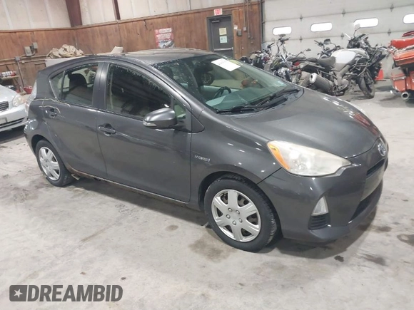 2012 Toyota Prius One z VIN JTDKDTB36C1508025, wystawiony jako IAAI lot #41983947 z przebiegiem 180 357 mil mil oraz . Historia ofert i sprzedaży dostępna na DreamBid. Obrazek 1.