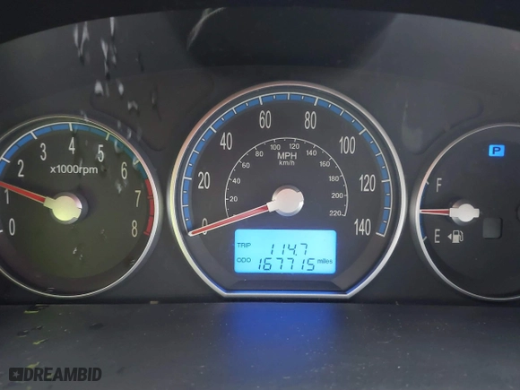 2009 Hyundai Santa Fe SE with VIN 5NMSH13E99H326553, listed as a IAAI auction lot 41740268 with 167,715 mi miles. Bid and sale history available at carsss.com. Image 7.