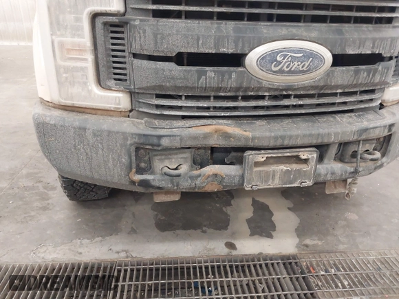 2017 Ford Super Duty F-250 SRW XLT with VIN 1FTBF2B60HED72098, listed as a IAAI auction lot 40949415 with 87,139 mi miles. Bid and sale history available at carsss.com. Image 6.