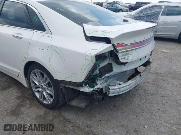 2014 Lincoln MKZ Hybrid z VIN 3LN6L2LU2ER825732, wystawiony jako IAAI lot #42606357 z przebiegiem 153 966 mil mil oraz . Historia ofert i sprzedaży dostępna na DreamBid. Obrazek 14.