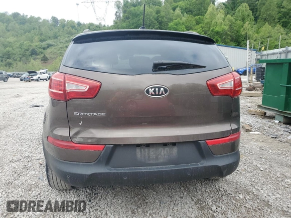 2011 Kia Sportage LX z VIN KNDPBCA24B7057936, wystawiony jako Copart lot #55645095 z przebiegiem 152 923 mil mil oraz Szkoda całkowita • Salvage title. Historia ofert i sprzedaży dostępna na DreamBid. Obrazek 6.