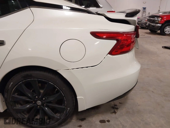 2017 Nissan Maxima SV with VIN 1N4AA6AP4HC444367, listed as a IAAI auction lot 41344091 with 172,346 mi miles and . Bid and sale history available at DreamBid. Image 12.