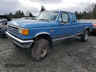 1990 Ford F-250 HD with VIN 1FTHX26G9LKB48266, listed as a Copart auction lot 85166184 with 52,445 mi miles and Clean Title. Bid and sale history available at carsss.com. Image 1.