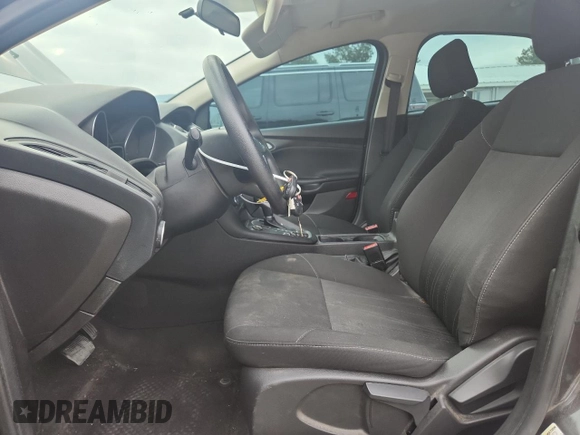 2016 Ford Focus SE z VIN 1FADP3F28GL267618, wystawiony jako Copart lot #58920765 z przebiegiem 157 980 mil mil oraz Szkoda całkowita • Salvage title. Historia ofert i sprzedaży dostępna na DreamBid. Obrazek 7.