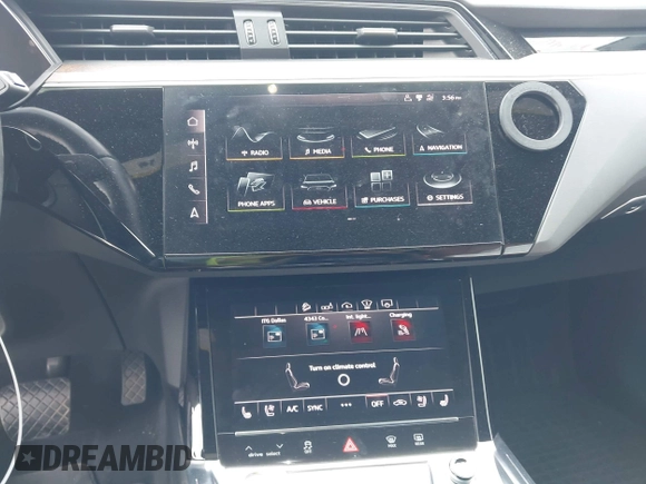 2019 Audi e-tron Prestige with VIN WA1VAAGE7KB005479, listed as a IAAI auction lot 42368177 with 30,736 mi miles and . Bid and sale history available at DreamBid. Image 18.