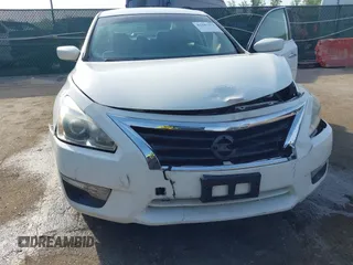 2015 Nissan Altima S with VIN 1N4AL3AP4FN388442, listed as a IAAI auction lot 42107172 with 113,354 mi miles and . Bid and sale history available at carsss.com. Image 6.