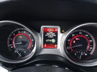 2018 Dodge Journey SXT with VIN 3C4PDCBG4JT514453, listed as a IAAI auction lot 41406727 with 121,235 mi miles. Bid and sale history available at carsss.com. Image 7.