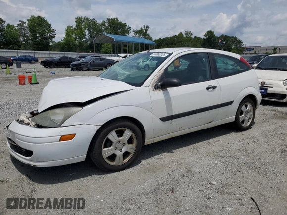 2003 Ford Focus ZX3 with VIN 3FAFP31383R117755, listed as a Copart auction lot 60668725 with 135,856 mi miles and Salvage title. Bid and sale history available at DreamBid. Image 1.
