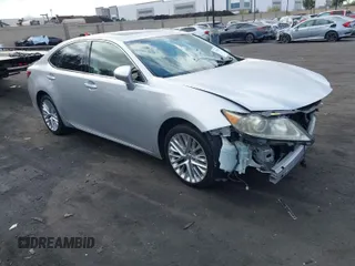 2013 Lexus ES 250 with VIN JTHBK1GG3D2061153, listed as a IAAI auction lot 41871089 with 120,434 mi miles and . Bid and sale history available at DreamBid. Image 1.
