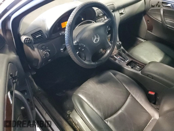 2004 Mercedes-Benz C 320 with VIN WDBRF64J24F547073, listed as a Copart auction lot 83461944 with 98,420 mi miles and Salvage Title. Bid and sale history available at DreamBid. Image 8.