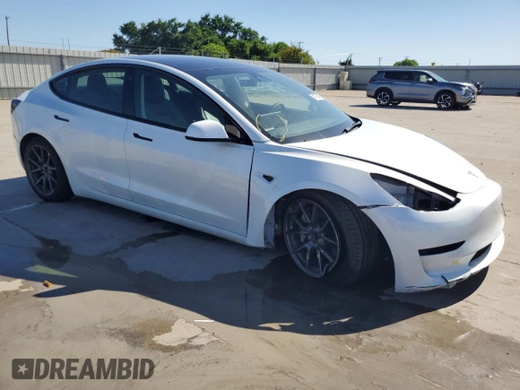 2023 Tesla Model 3 z VIN 5YJ3E1EA8PF418579, wystawiony jako Copart lot #54108945 z przebiegiem 68 444 mil mil oraz Szkoda całkowita • Salvage title. Historia ofert i sprzedaży dostępna na DreamBid. Obrazek 4.