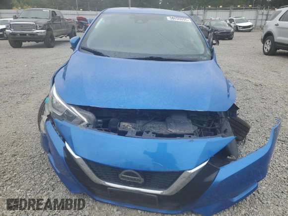 2021 Nissan Versa SV z VIN 3N1CN8EV1ML864794, wystawiony jako Copart lot #56690095 z przebiegiem 64 803 mil mil oraz Szkoda całkowita • Salvage title. Historia ofert i sprzedaży dostępna na DreamBid. Obrazek 5.