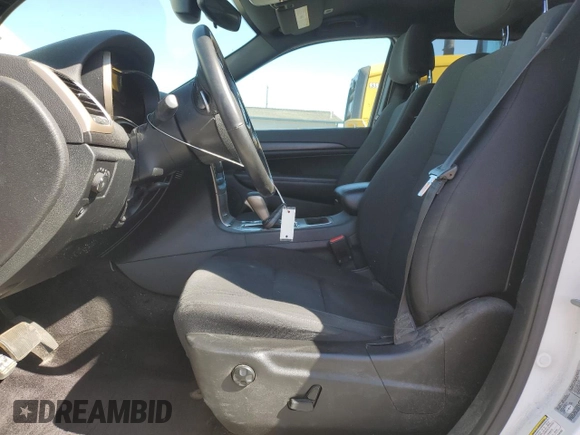2017 Jeep Grand Cherokee Laredo z VIN 1C4RJFAG6HC618162, wystawiony jako Copart lot #56150195 z przebiegiem 133 766 mil mil oraz Szkoda całkowita • Salvage title. Historia ofert i sprzedaży dostępna na DreamBid. Obrazek 7.